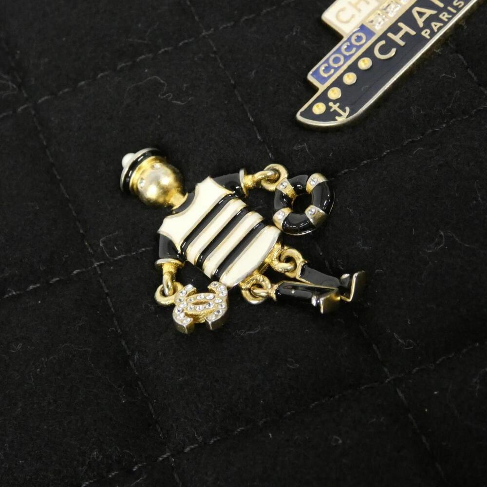 CHANEL Black Pouch - Picture 6 of 7